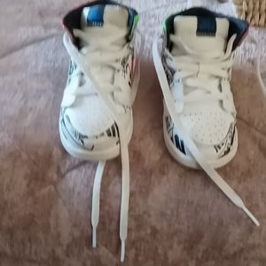 Boys Nike tennis shoes